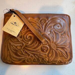Brand NEW Patricia Nash Cassini Clutch Brown Embossed Leather Clutch